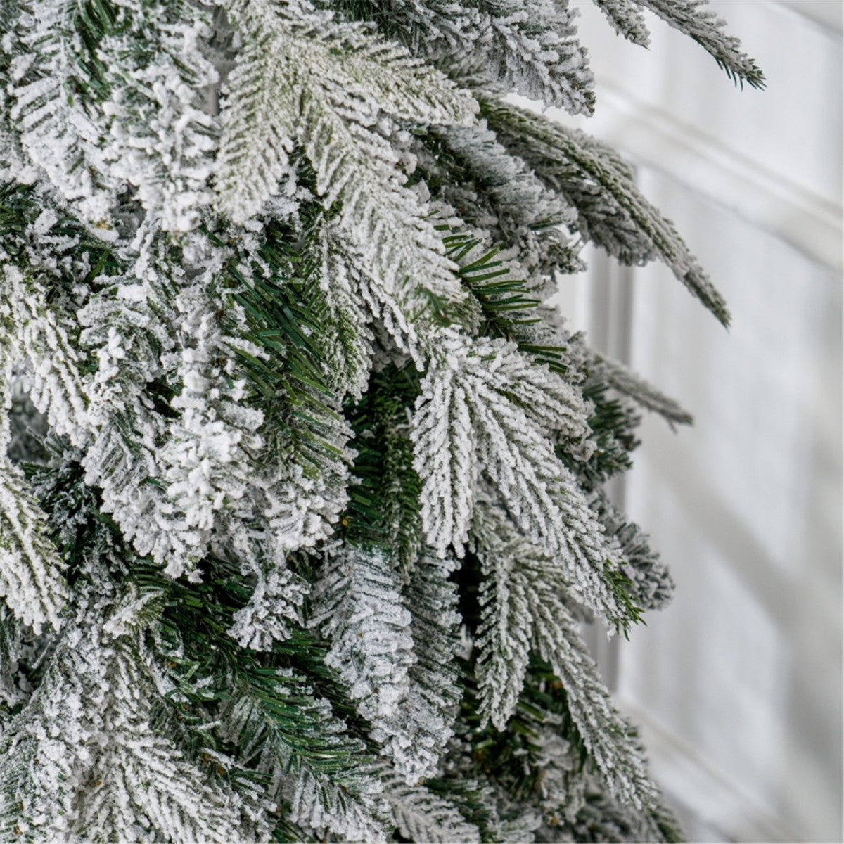 6 ft Christmas tree