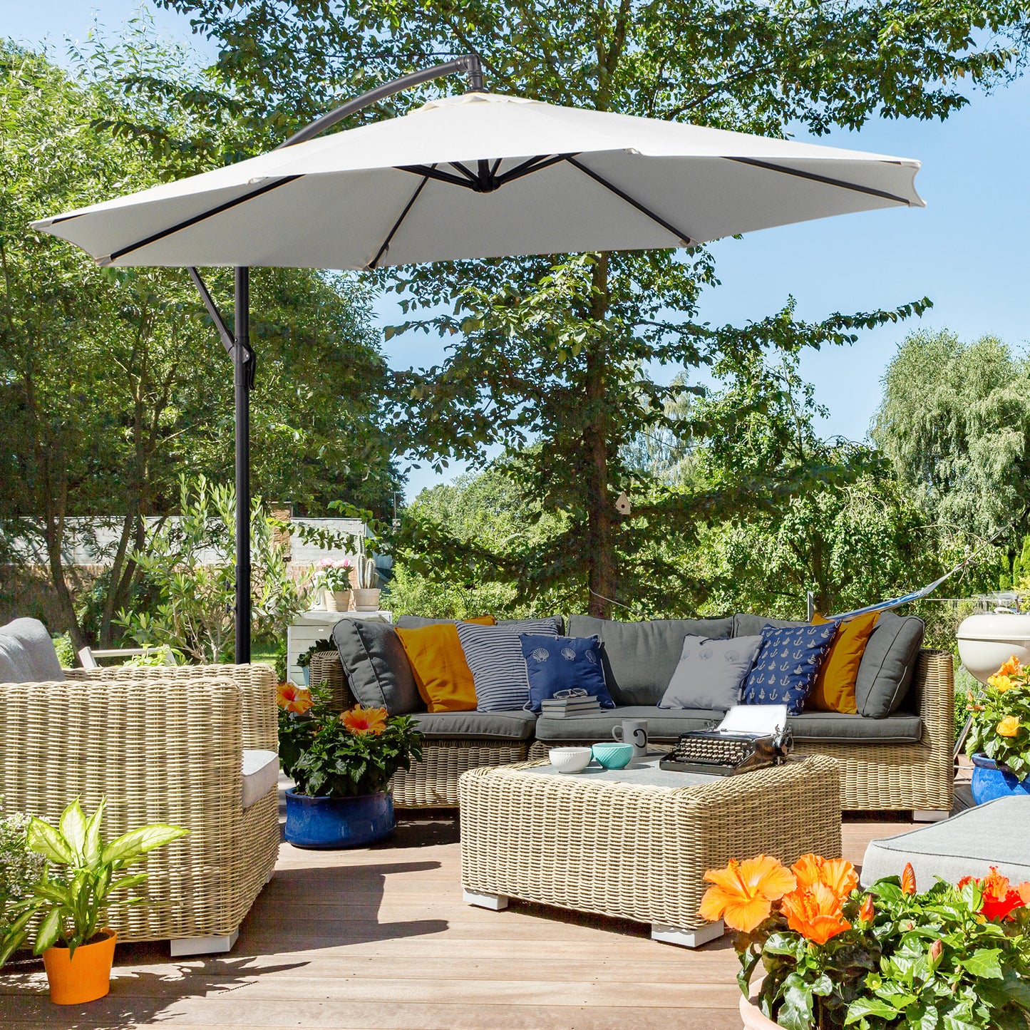 Outdoor Umbrella ( Amazon Shipping)(Prohibited by WalMart)