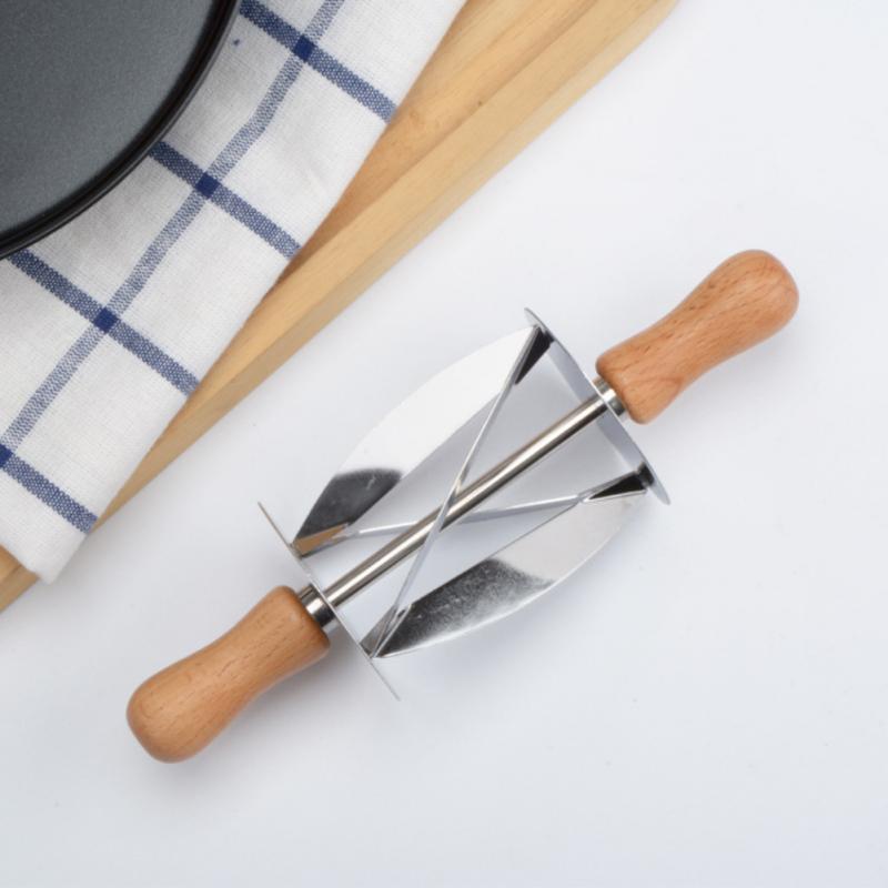 Stainless Steel Rolling Cutter Making Croissant Bread Wheel Dough Pastry Wooden Handle Baking Kitchen Accessories Knife Garden