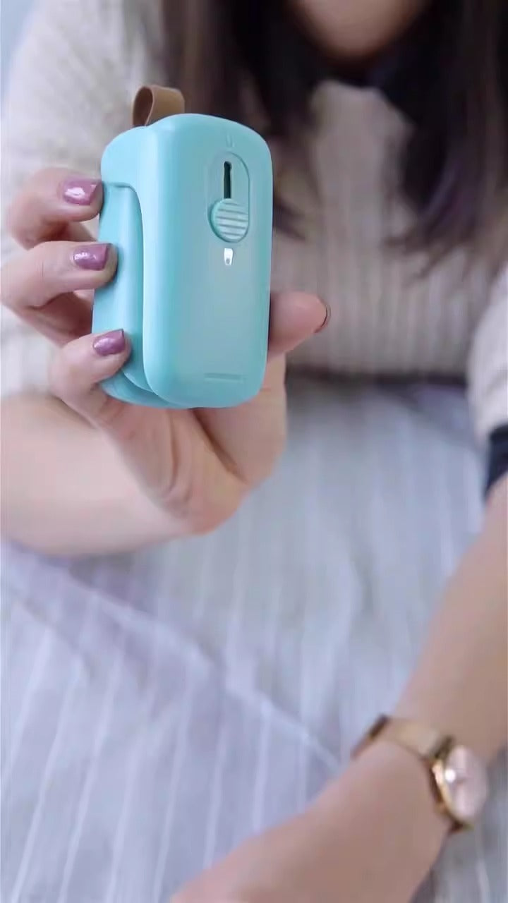 Portable Chip Bag Sealer Machine, With Cutter Handheld Heat Mini Chip Bag Sealer