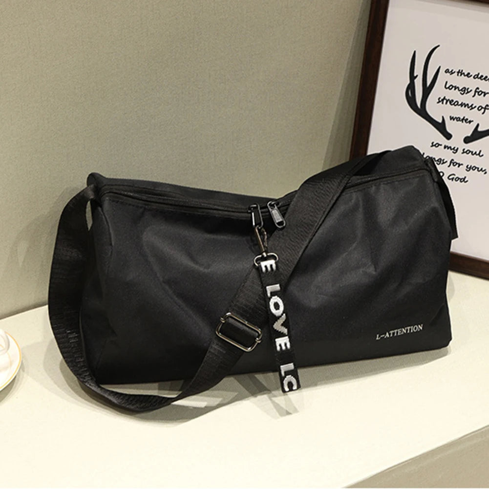 Portable Outdoor Fitness Gym Bags Multifunction Fashion Weekender Bags 600D Nylon Adjustable Strap for Weekend Training