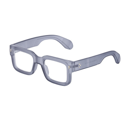 Fashionable boxy sunglasses for men with a simple frame that can be paired with nearsighted glasses