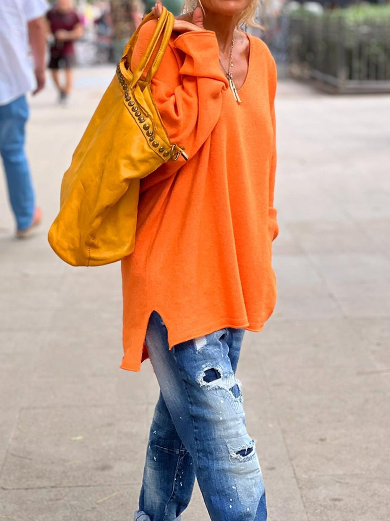 Solid color V-neck long sleeved loose casual comfortable top versatile long sleeved knitted sweater women's clothing