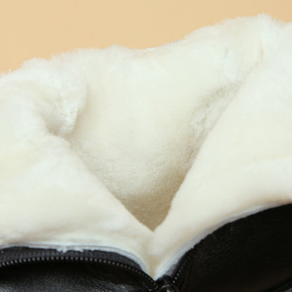 New winter middle-aged and elderly flat short boots for women's mothers, warm cotton shoes with soft soles, anti slip, thickened and plush women's shoes
