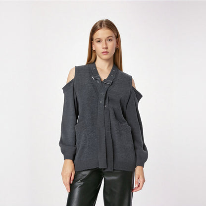Off shoulder loop with V-neck knitted cardigan women's trendy silhouette single breasted long sleeved gray knitted top