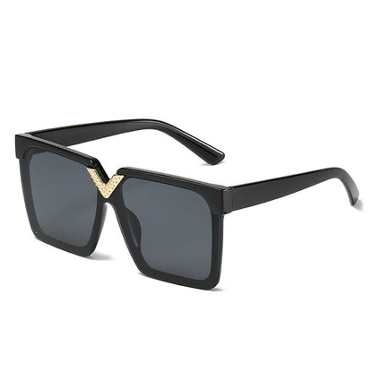 One Piece Square V shaped Sunglasses For Women New Fashon Oversized Balck Gradient Sun Glasses Female Pink Blue Shades Men Glasses