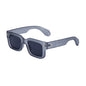 Fashionable boxy sunglasses for men with a simple frame that can be paired with nearsighted glasses