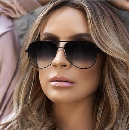 Fashion Gradient Metal Frame Pilot Sunglasses Men Women Classic Retro Driving Sun Glasses Brand Designer UV400