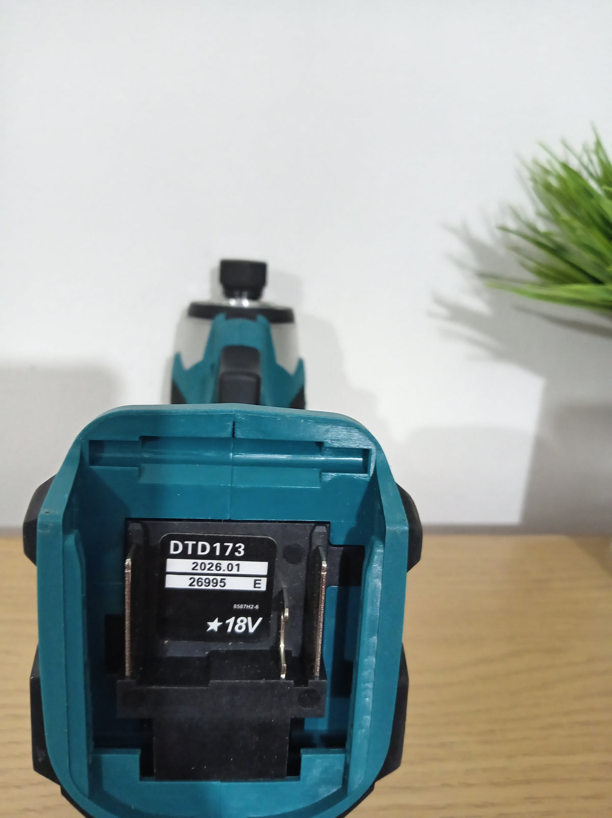 Makita DTD173 DTD173Z 18V LXT Brushless Cordless Impact Driver 1/4" Hex 180Nm Body Only