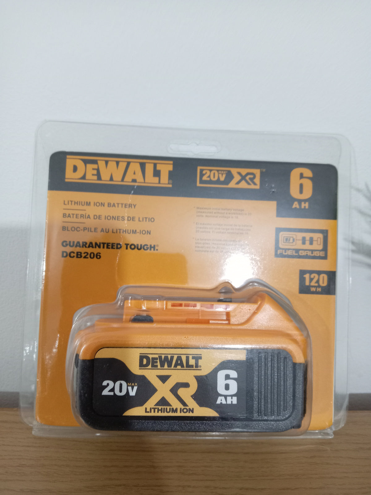 DEWALT DCB206 20V MAX XR 6.0Ah Lithium-Ion Battery 120Wh Fuel Gauge Cordless Power Tool Battery