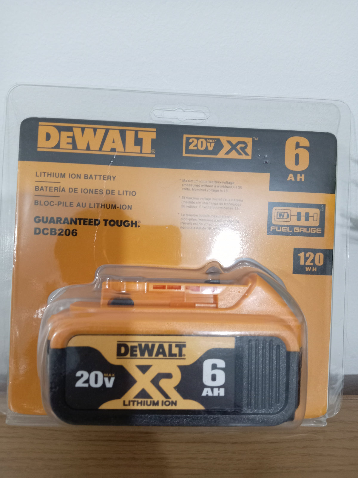 DEWALT DCB206 20V MAX XR 6.0Ah Lithium-Ion Battery 120Wh Fuel Gauge Cordless Power Tool Battery