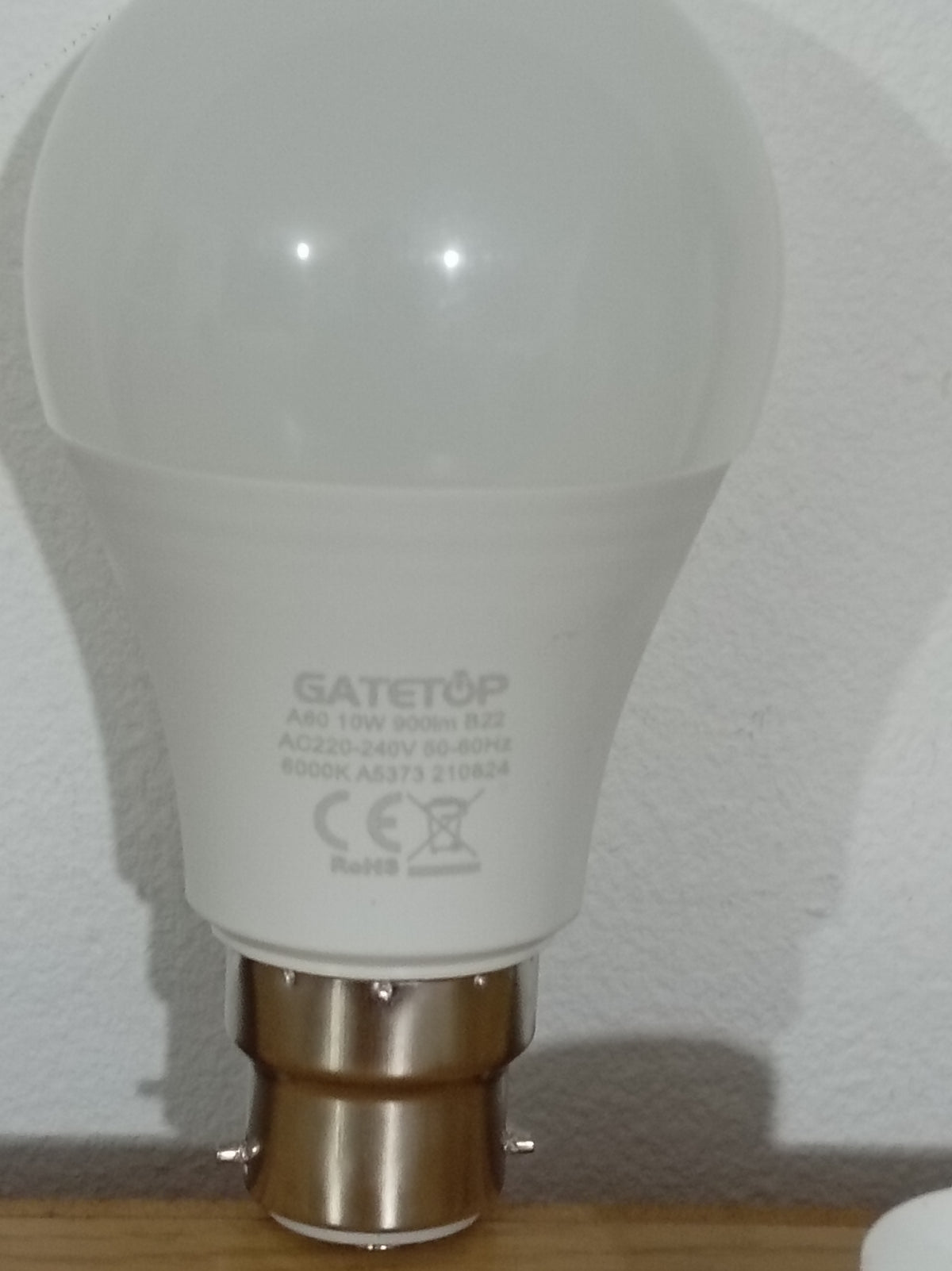 GATETOP A60 B22 LED Light Bulb 10W 900 Lumens 6000K Daylight White Bayonet Pin AC 220-240V 50-60Hz Energy Saving Lamp – Qty 1