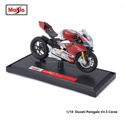 Maisto Ducati Super Naked V4 S 1:18 Scale Alloy Motorcycle Diecast Model Collectible Grade Gift Toy