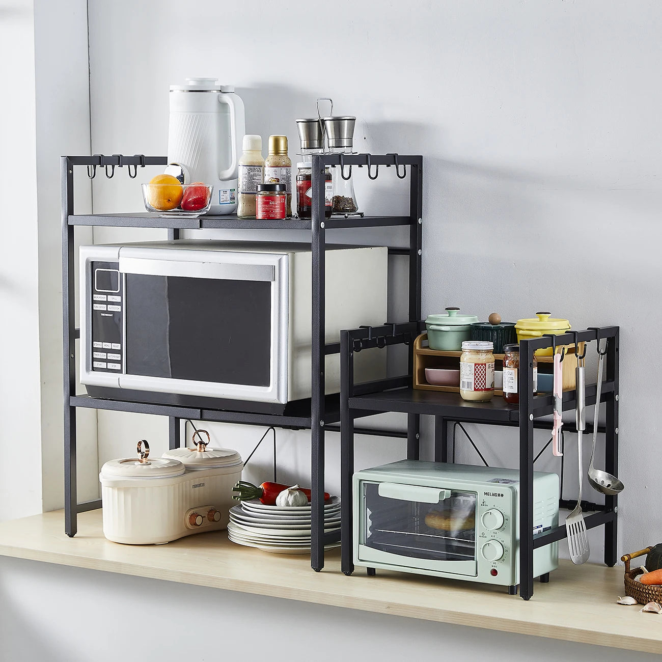 BonChoice 2/3-Tier Expandable Microwave Oven Rack Countertop for Kitchen, Microwave Shelf Stand Metal with 6 Hooks Black White