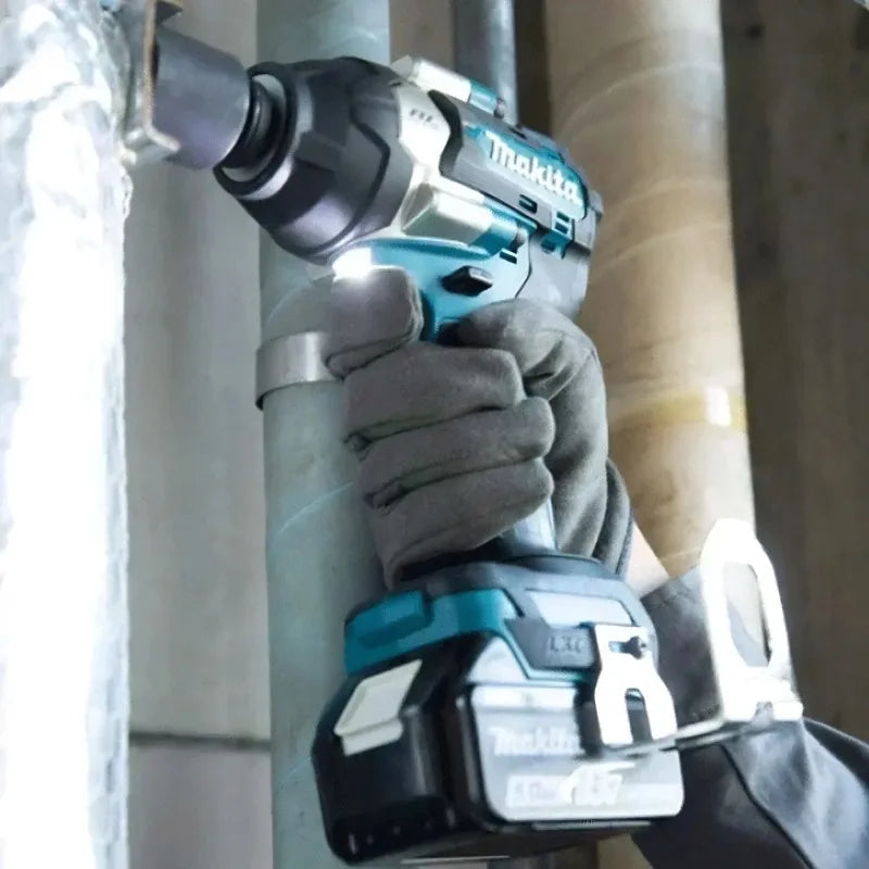 Makita DTW700 Cordless Impact Wrench 18V Brushless Motor 1000Nm Variable Speed Electric Wrench High Effieiency Durable Auto Stop